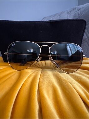 Ray-Ban Aviator Sunglasses